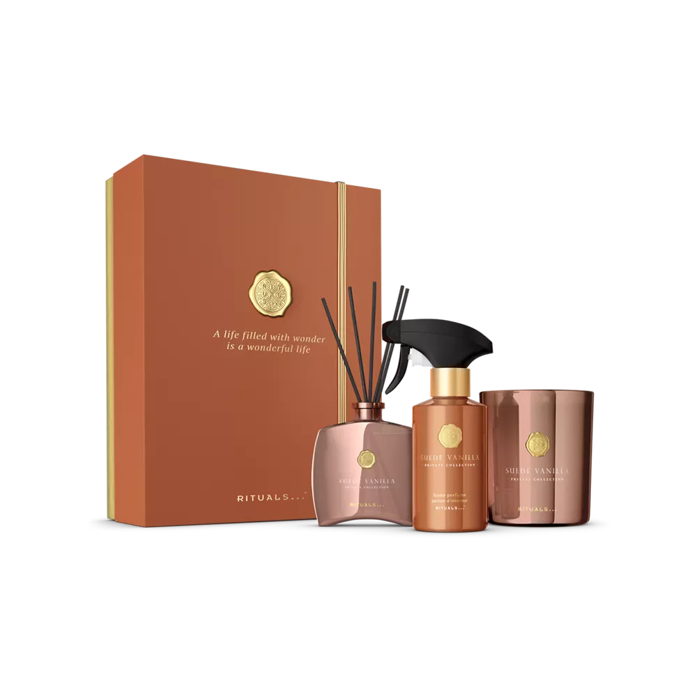 Private Collection Suede Vanilla Gift Set L scented candle 360g, mini fragrance sticks 100ml, home perfume 250ml