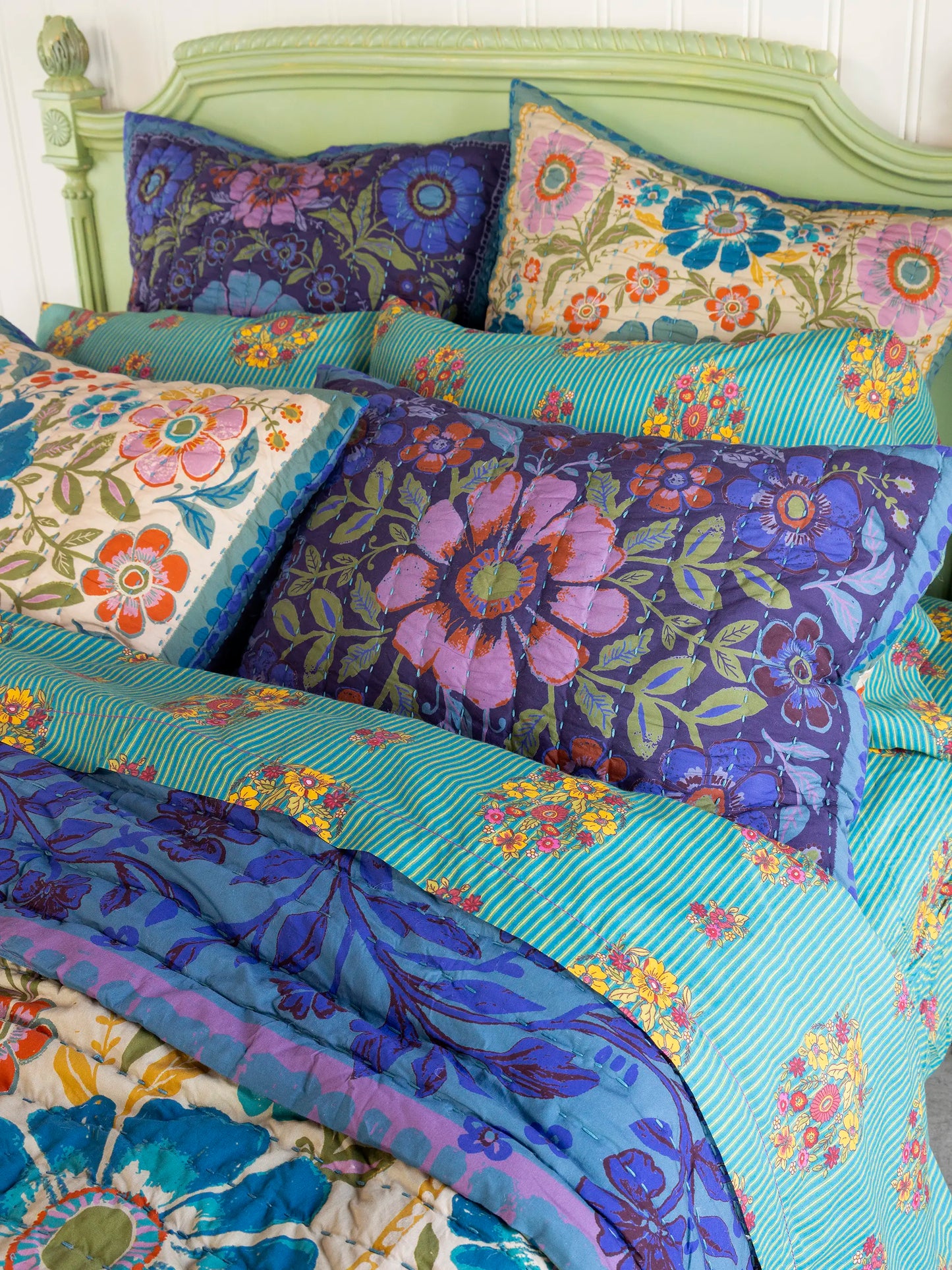 Bungalow Reversible Cotton Quilt - Flower Spell Bandana