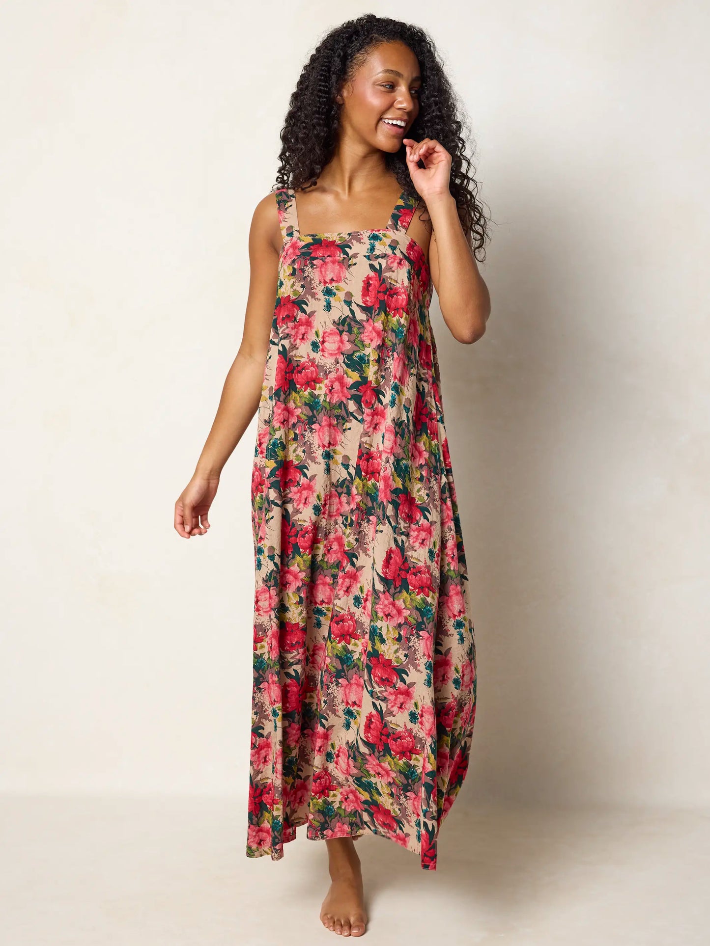 Lennox Maxi Dress - Tan Red Roses