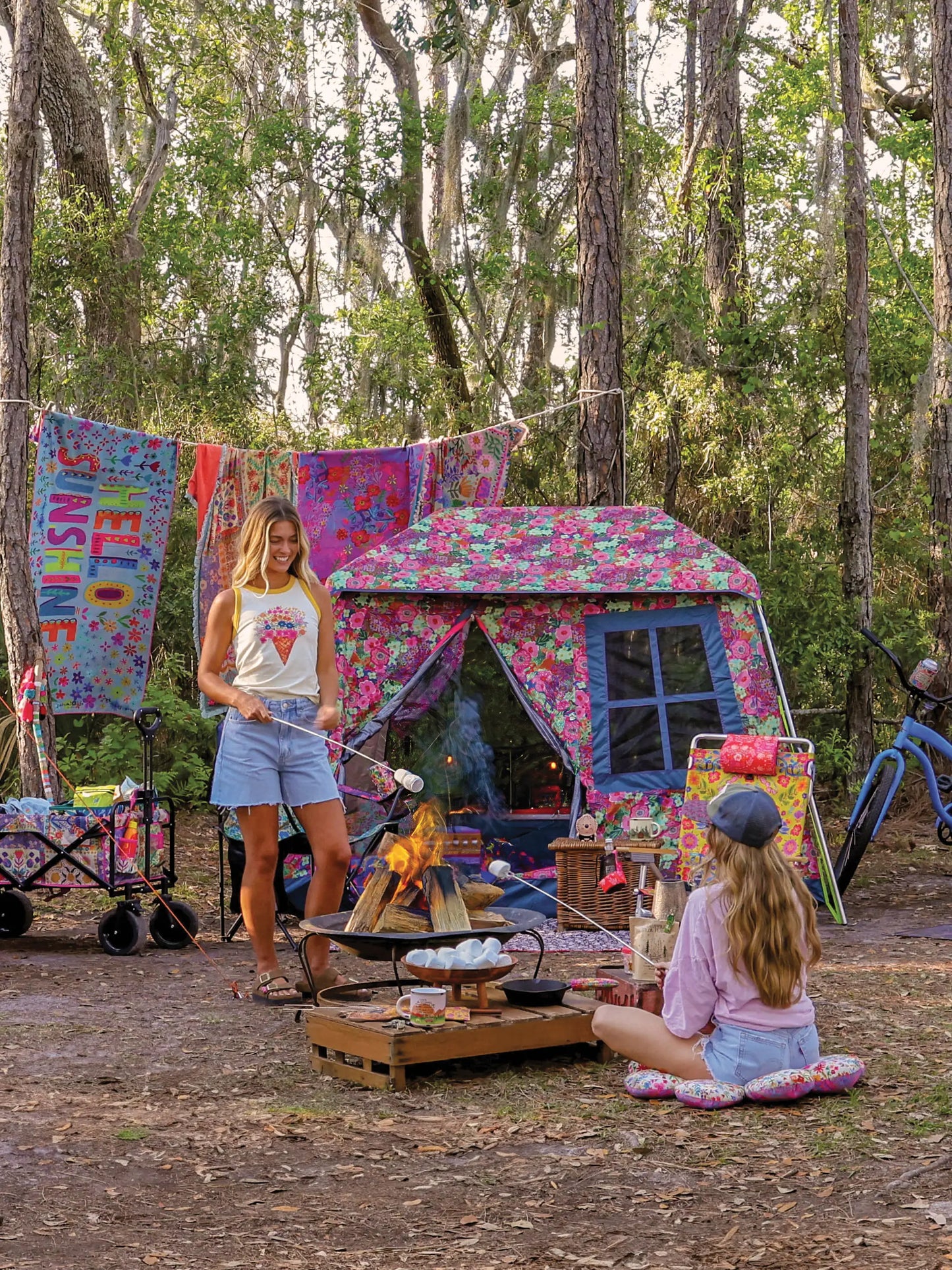 Live Happy Camping Tent - Cozy Cottage